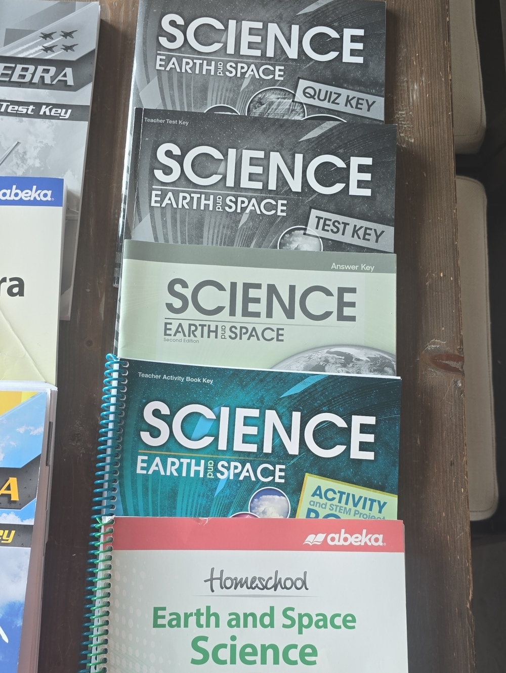 Abeka 8th Grade Earth and Space Science Teacher Kit - Green & Teal Covers